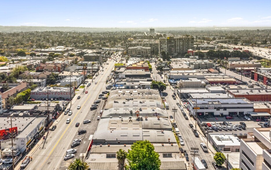 More Photos Of 2235-2251 S Sepulveda Blvd, Los Angeles Storefront For Sale