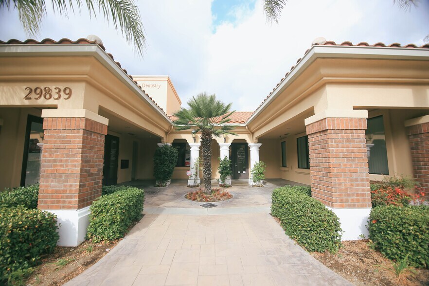 More Photos Of 29839 Santa Margarita Pky, Rancho Santa Margarita Medical For Lease