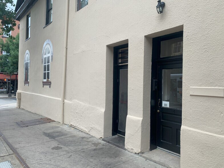 More Photos Of 41-45 N Market St, Frederick Storefront Retail Office For Lease