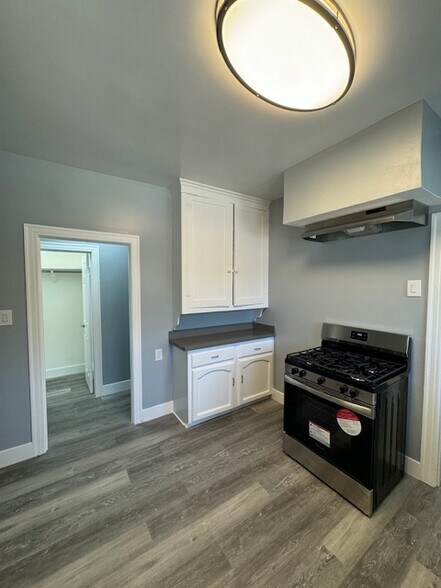 More Photos Of 445 S Chicago St, Los Angeles Apartments For Sale