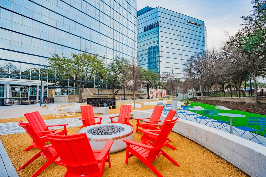 More Photos Of 5400 Lyndon B Johnson Fwy, Dallas Unknown For Lease