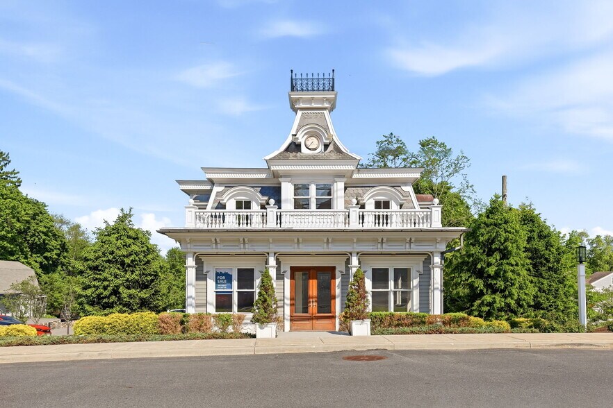More Photos Of 470 Main St, Armonk Office For Sale