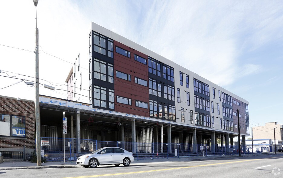 More Photos Of 107 17th Ave, Calgary Apartments For Lease