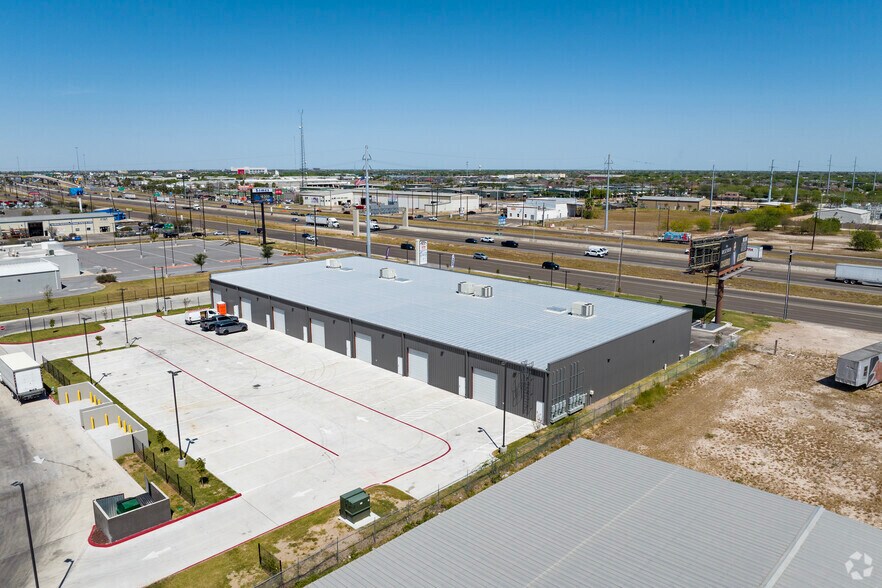 More Photos Of 5101 N Cage Blvd, Pharr Warehouse For Lease