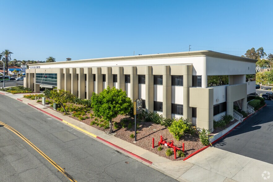 More Photos Of 27882 Forbes Rd, Laguna Niguel Medical For Sale