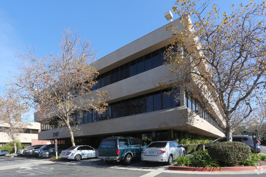 More Photos Of 2107 N Broadway, Santa Ana Loft Creative Space For Sale