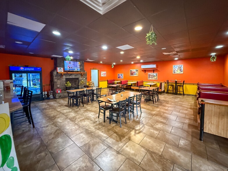 More Photos Of 40 Sallys Ridge Rd, Henry Restaurant For Sale