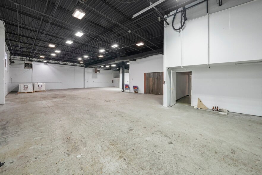 More Photos Of 801 Jerusalem Rd, Scotch Plains Warehouse For Lease