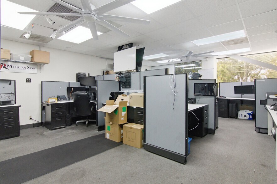 More Photos Of 1640 W Oakland Park Blvd, Fort Lauderdale Office For Sale