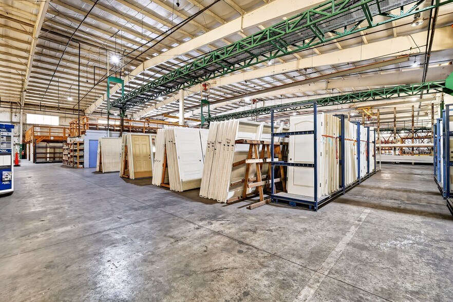 More Photos Of 722 Duck Lake Rd, Lady Lake Industrial For Sale