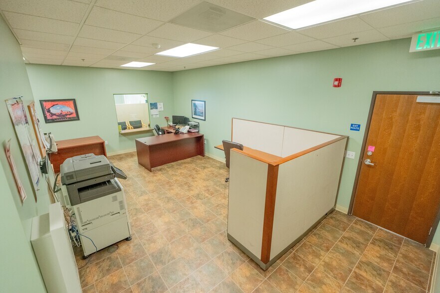 More Photos Of 28975 Front St, Temecula Medical For Sale