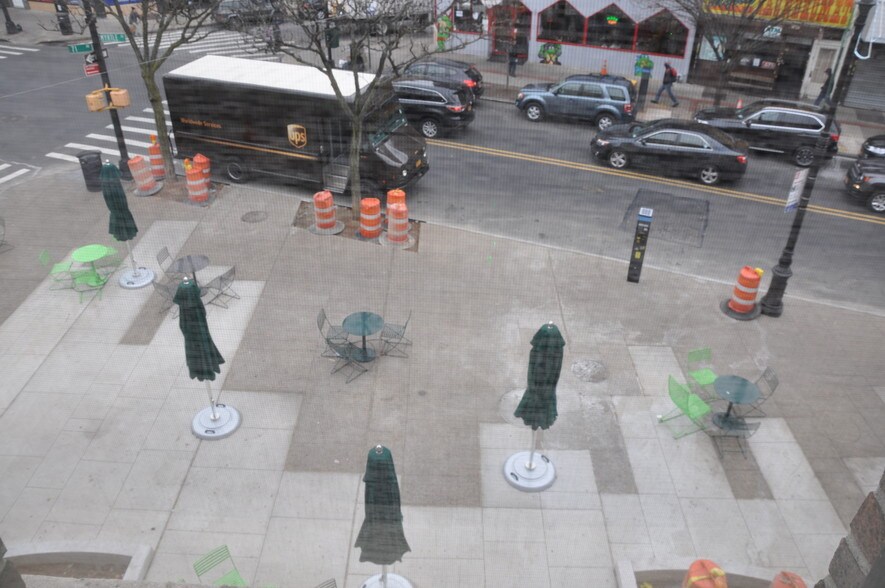 More Photos Of 5909 71st Ave, Ridgewood Restaurant For Lease