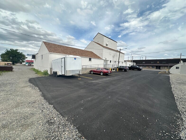 More Photos Of 1105 1st Ave N, Billings Storefront Retail Office For Sale