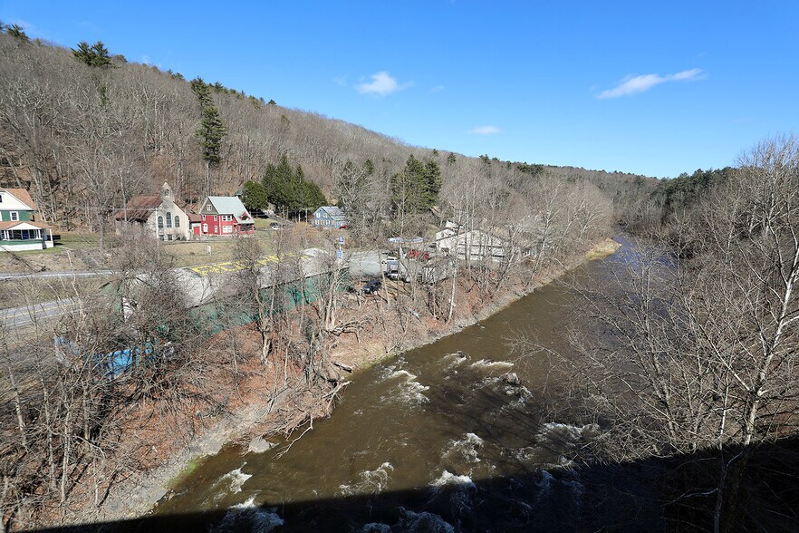 More Photos Of 4587 State Route 17b, Callicoon Auto Dealership For Sale
