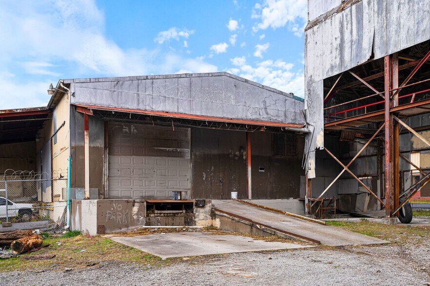 More Photos Of 335 Baxter Ave, Louisville Warehouse For Lease