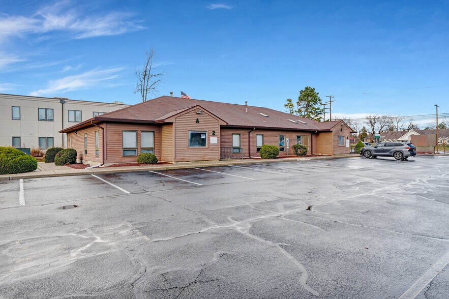 More Photos Of 1163 Route 37 W, Toms River Medical For Lease