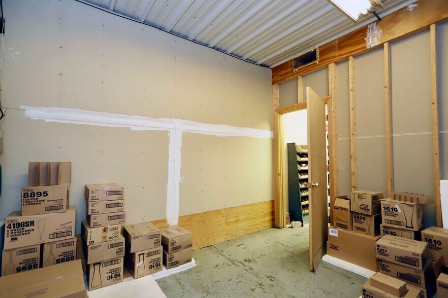 More Photos Of 51 Chancery St, New Bedford Warehouse For Sale