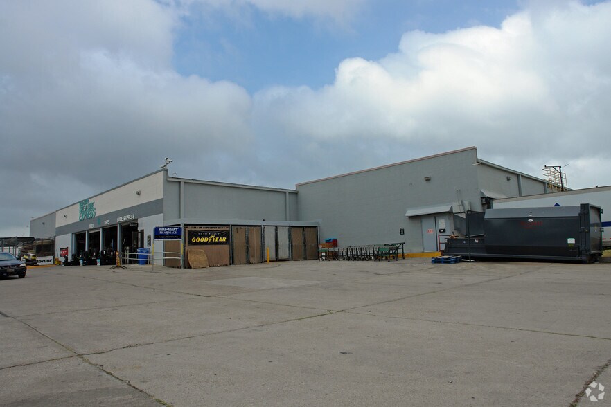 More Photos Of 10241 S Padre Island Dr, Corpus Christi Freestanding For Lease