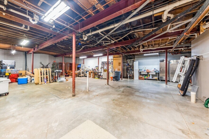 More Photos Of 4629 N Port Washington Rd, Milwaukee Restaurant For Sale