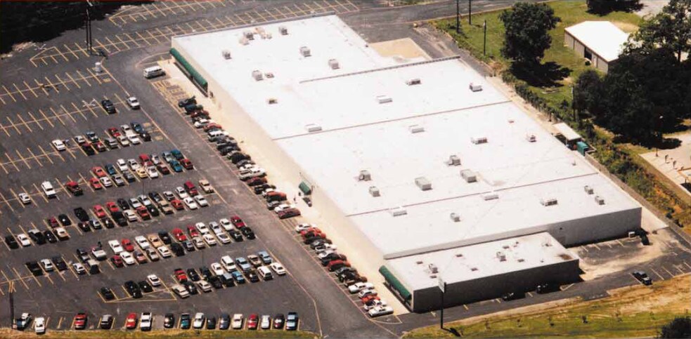 Primary Photo Of 2415 S Austin Ave, Denison Flex For Lease