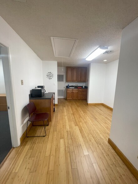 More Photos Of 2021 Art Museum Dr, Jacksonville Loft Creative Space For Sale