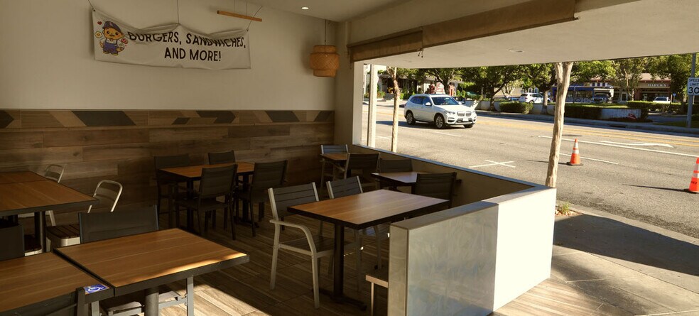 More Photos Of 712-716 Foothill Blvd, La Cañada Flintridge Restaurant For Lease