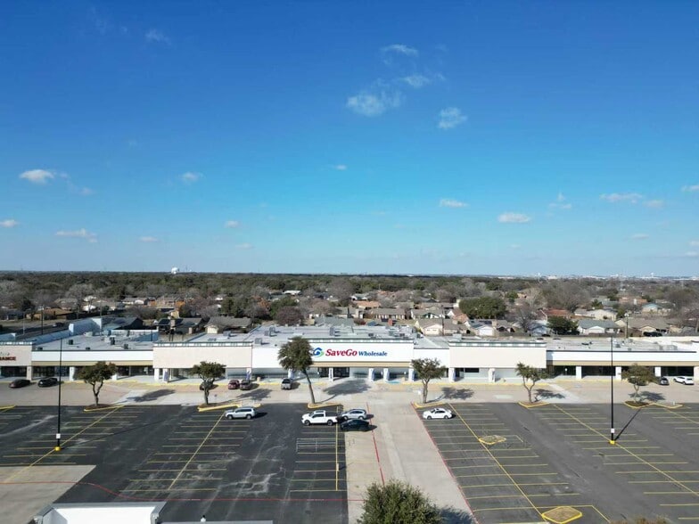 More Photos Of 901 W Parker Rd, Plano Unknown For Lease