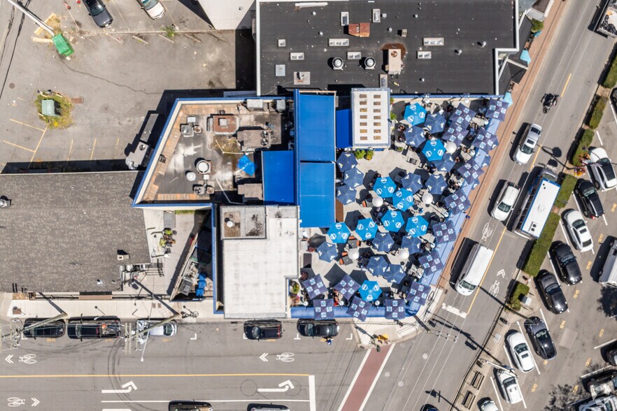 More Photos Of 14935 Marine Dr, White Rock Restaurant For Lease