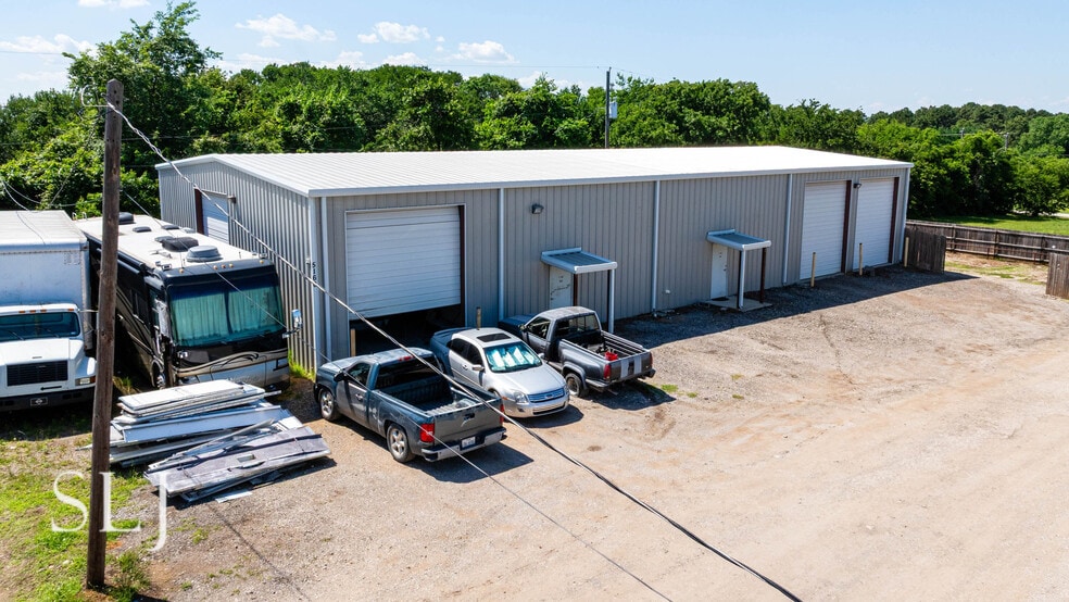 More Photos Of 5160-5172 Lemons Rd, Fort Worth Warehouse For Sale