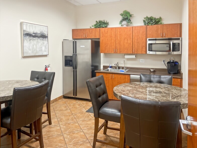 More Photos Of 5510 S Fort Apache Rd, Las Vegas Coworking Space