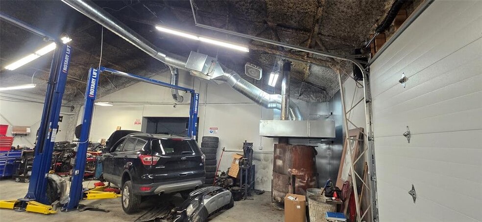 More Photos Of 3005 Prospect Ave, Helena Industrial For Sale