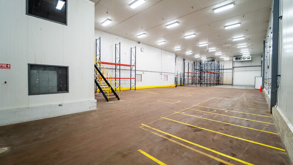More Photos Of 302 Airport Dr, Montezuma Refrigeration Cold Storage For Sale