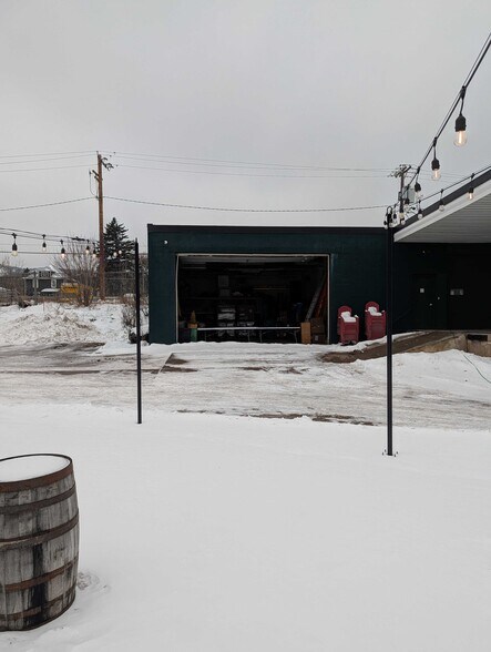 More Photos Of 2515 W Superior St, Duluth General Retail For Lease