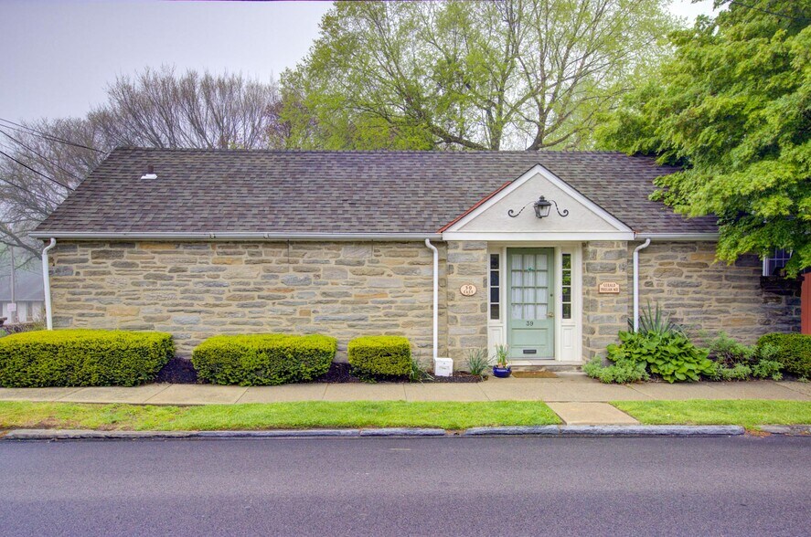 More Photos Of 39 E Chestnut Hill Ave, Philadelphia Medical For Sale