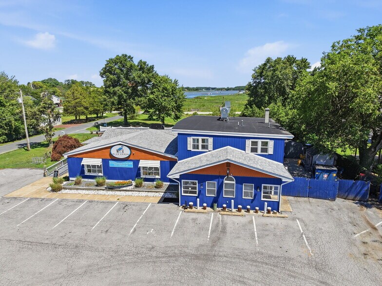 Primary Photo Of 20658 Wilkins Ave, Rock Hall Restaurant For Sale
