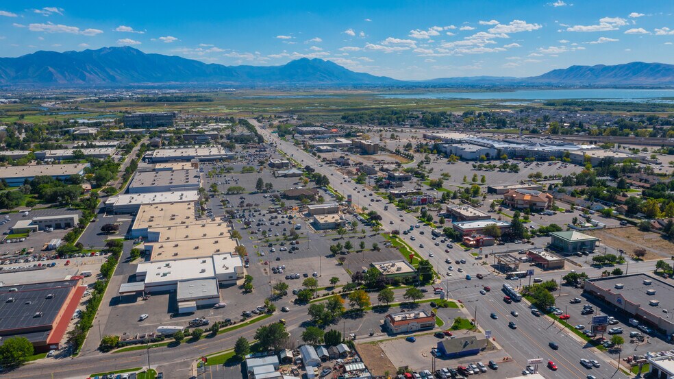 More Photos Of 971-1221 S University Ave, Provo Storefront For Sale