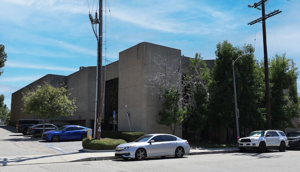 Primary Photo Of 4520 Electronics Pl, Los Angeles Warehouse For Lease