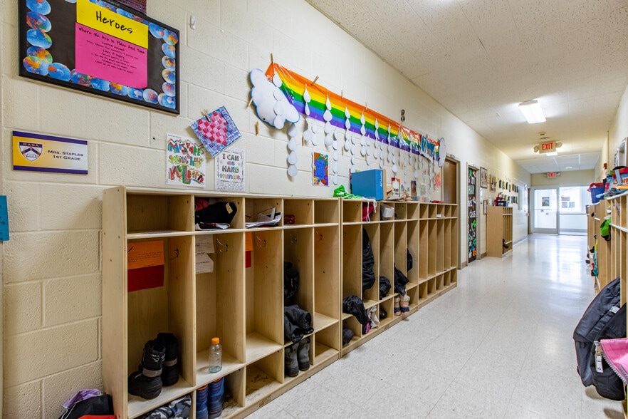 More Photos Of 974 Skyline Dr SW, Rochester Religious Facility For Lease