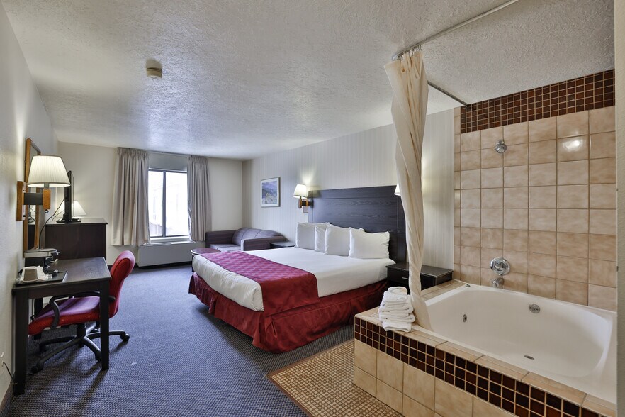 More Photos Of 4333 E Mulberry St, Fort Collins Hotel For Sale