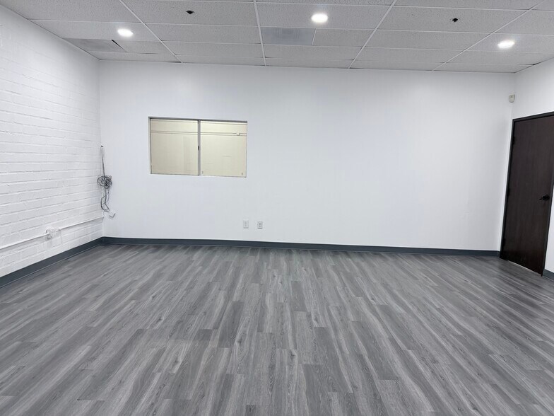 More Photos Of 16221 S Maple Ave, Gardena Industrial For Lease