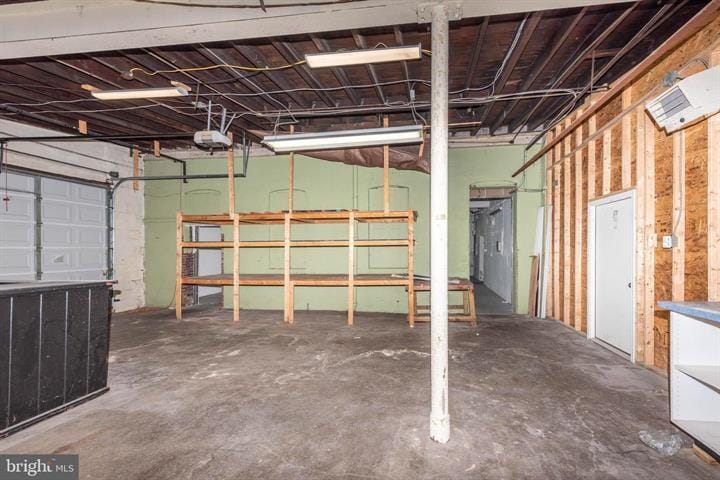More Photos Of 242 S Dean St, Baltimore Warehouse For Lease