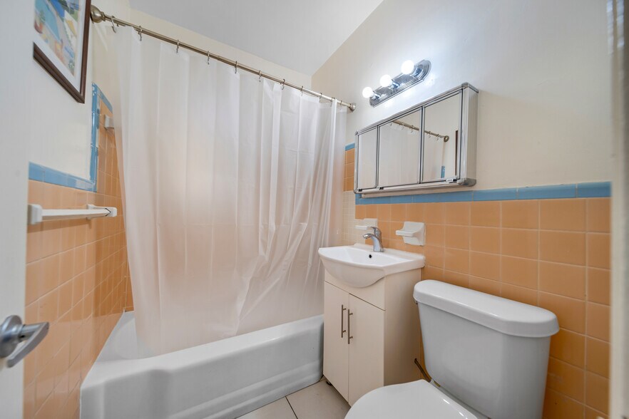 More Photos Of 931 SW 3rd St, Miami Apartments For Sale