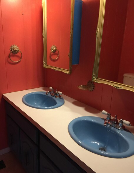 More Photos Of 505 Cherokee St, Leavenworth Loft Creative Space For Sale