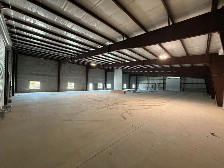 More Photos Of 669 Stonecrest Ln, Cape Coral Unknown For Lease