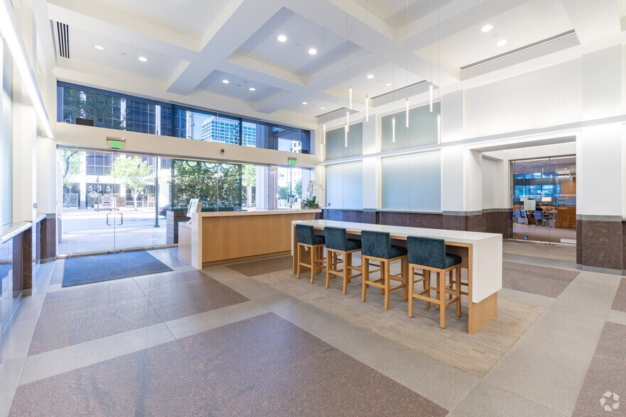 More Photos Of 550 N Brand Blvd, Glendale Office For Lease