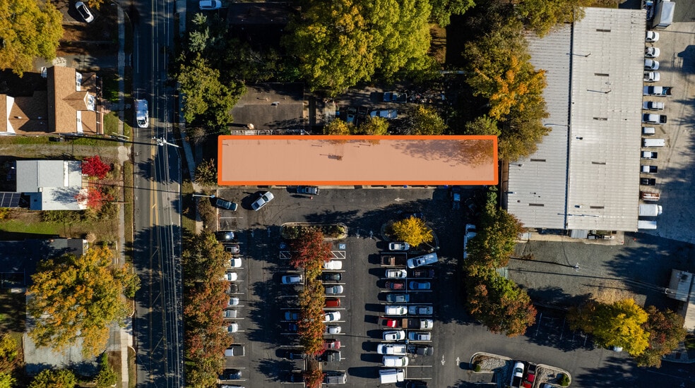 More Photos Of 2813 Hillsborough Rd, Durham Auto Repair For Lease