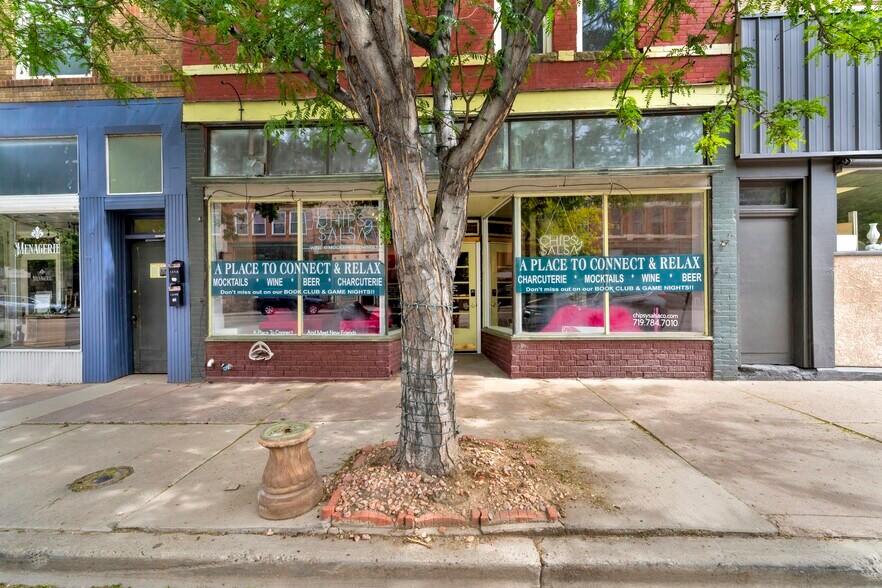 More Photos Of 122 W Main St, Florence Storefront For Sale