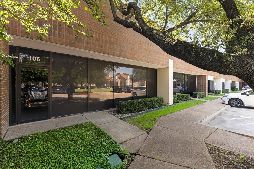 More Photos Of 7920 Elmbrook Dr, Dallas Medical For Lease