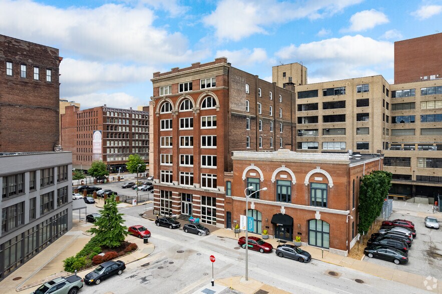 More Photos Of 1101 Lucas Ave, Saint Louis Office Residential For Lease