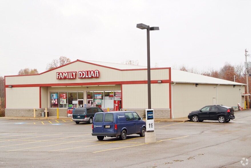 More Photos Of 267 N Wabash Ave, Brewster Freestanding For Sale